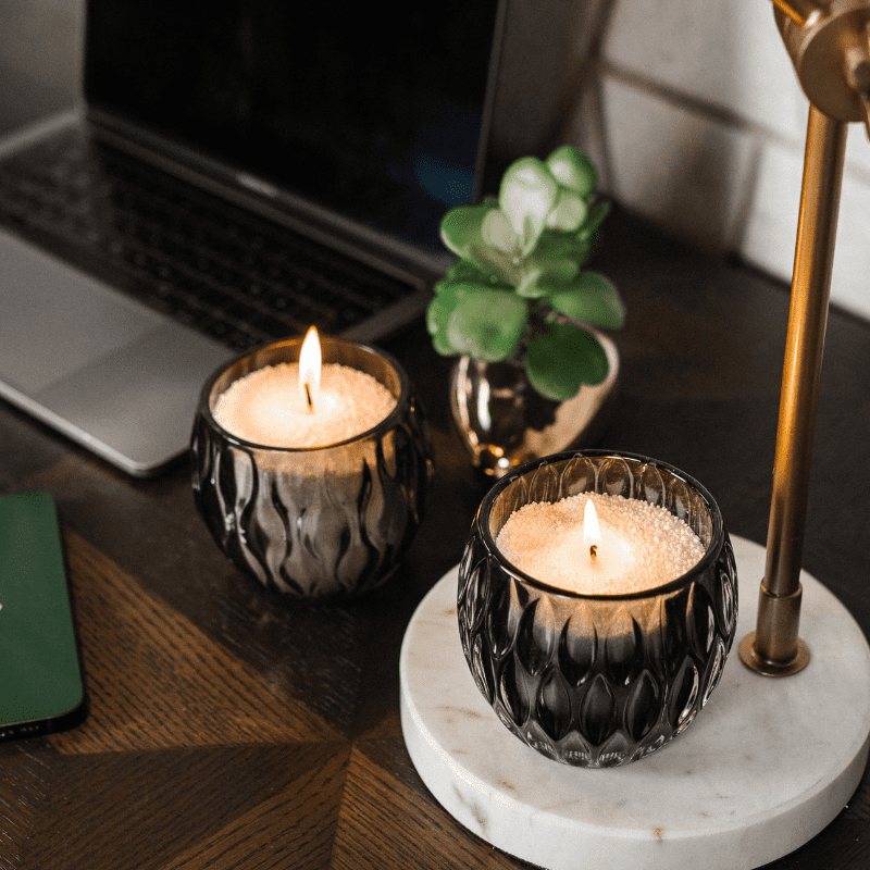 Powdered Candle - Dark Honey
